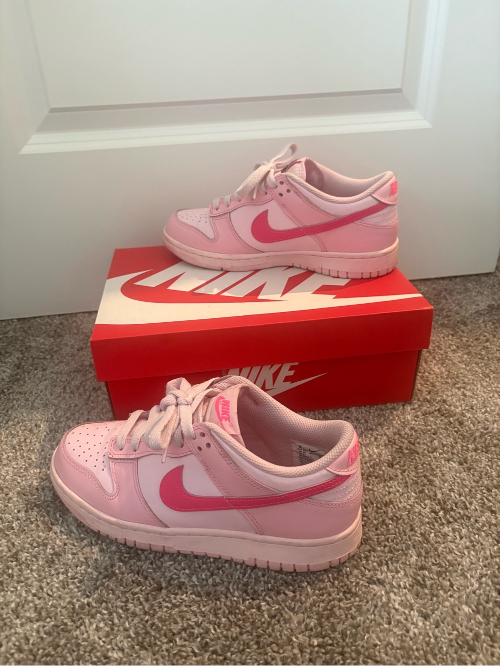 Nike Pink Two-Tone Low-Top Sneakers